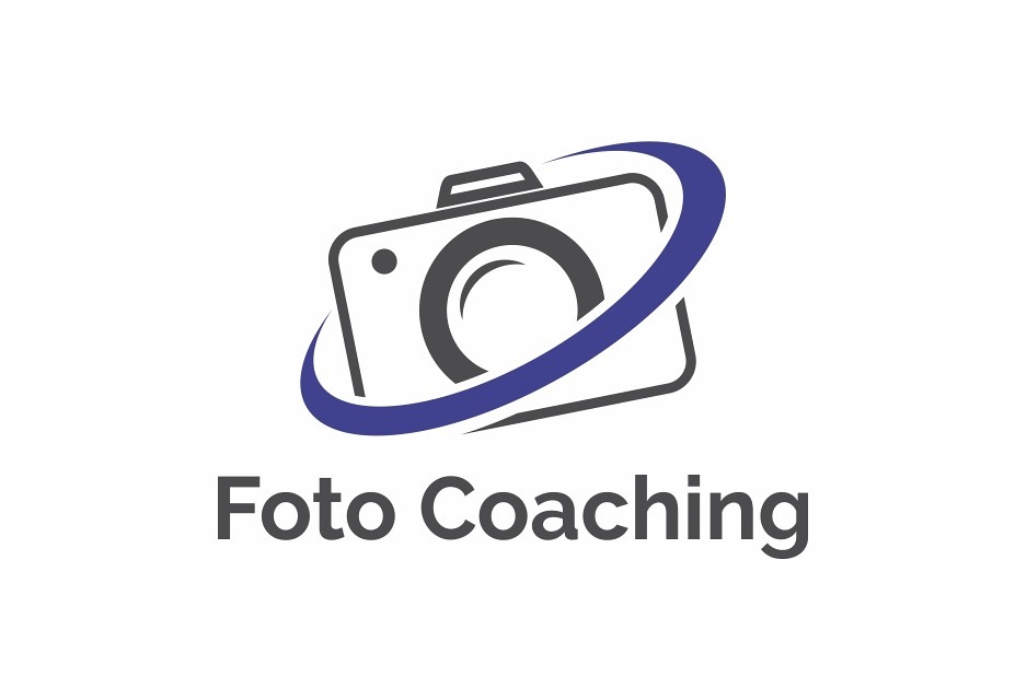 Schritzug 'Foto Coaching' mit Kamerasymbol in blauem Halbkreis
